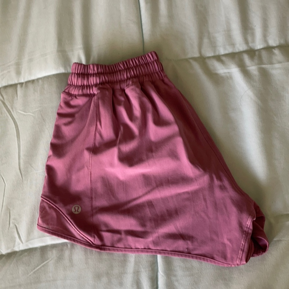 Lululemon Hotty hot short